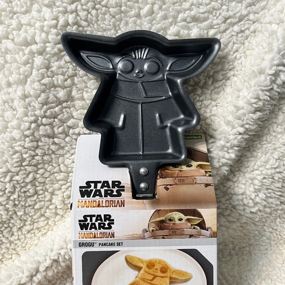 Grogu Pancake Pan - Picture 1 of 4